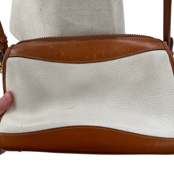 Vintage Dooney and Bourke white and brown leather crossbody bag - Picture 2 of 15